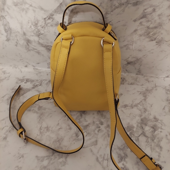 🆕️brand new without tags Betsey Johnson mini frenchie backpack/handbag - Picture 4 of 9